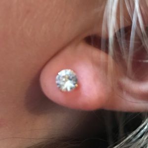 NEW!!! 14kt yellow gold plated stud earrings new